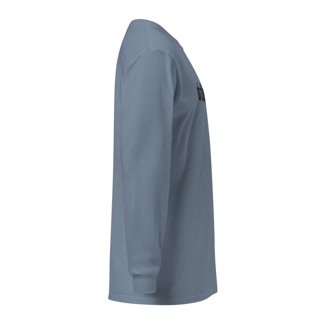Garment-dyed heavyweight woman long-sleeve shirt