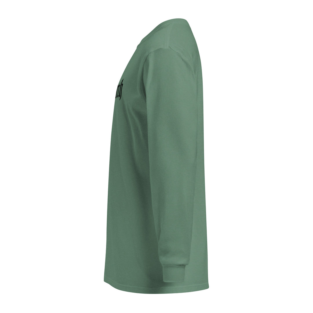 Garment-dyed heavyweight woman long-sleeve shirt